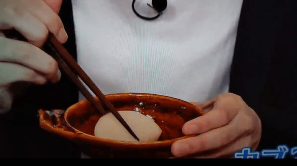 横浜流星の箸の持ち方動画画像