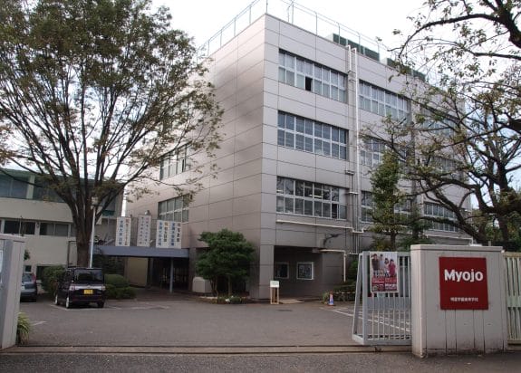 YOASOBIikura大学高校