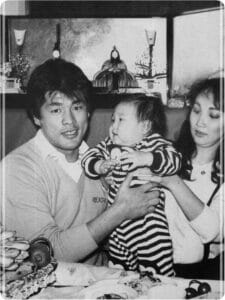 赤井英和の妻と前嫁と娘息子